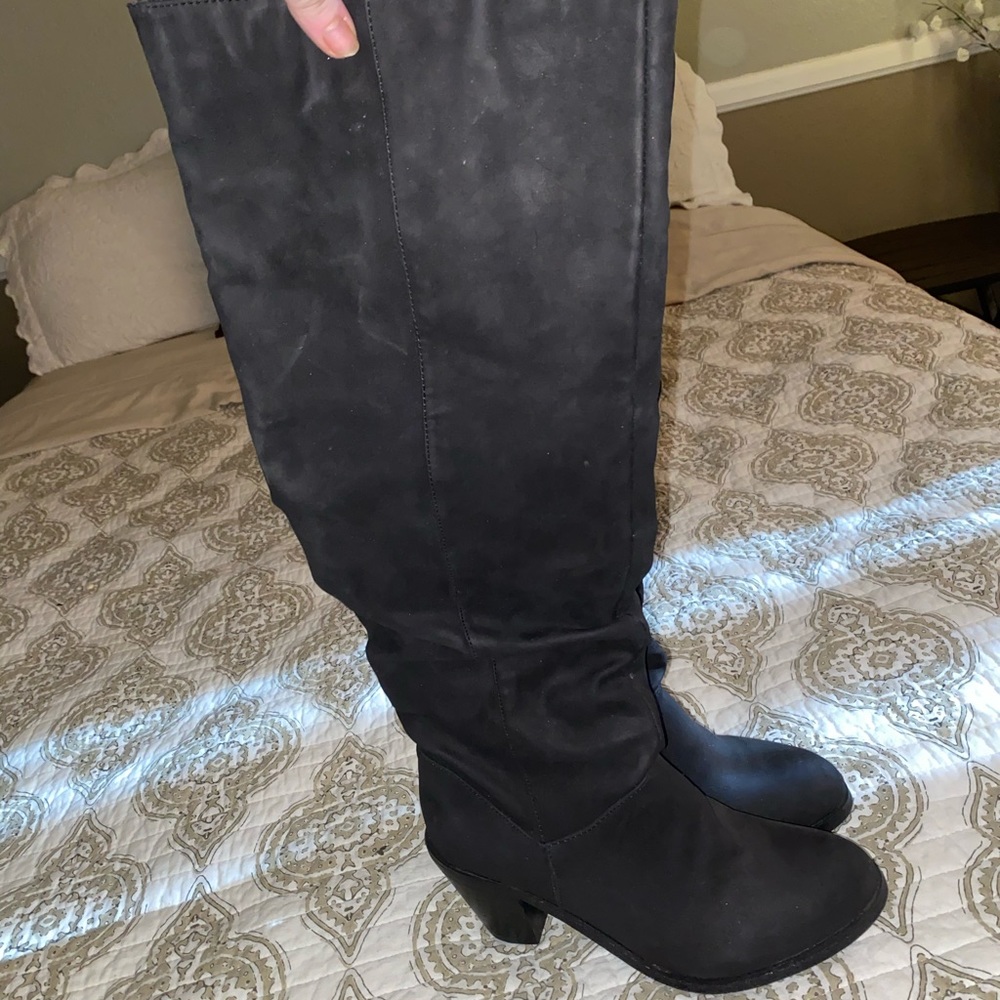 NWOT black overtheknee/knee high boots